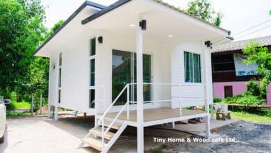 บ้านสไตล์โมเดิร์น แบบน็อคดาวน์ โทนสีขาว 2 ห้องนอน 1 ห้องน้ำ