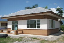 แบบบ้านหลังคาทรงปั้นหยา พื้นที่ใช้สอย 35.75 ตร.ม. 350,000 บาท