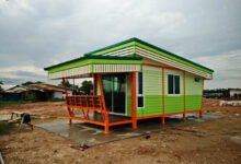 บ้านน็อคดาวน์โทนสีเขียว ด้านหน้าบ้าน